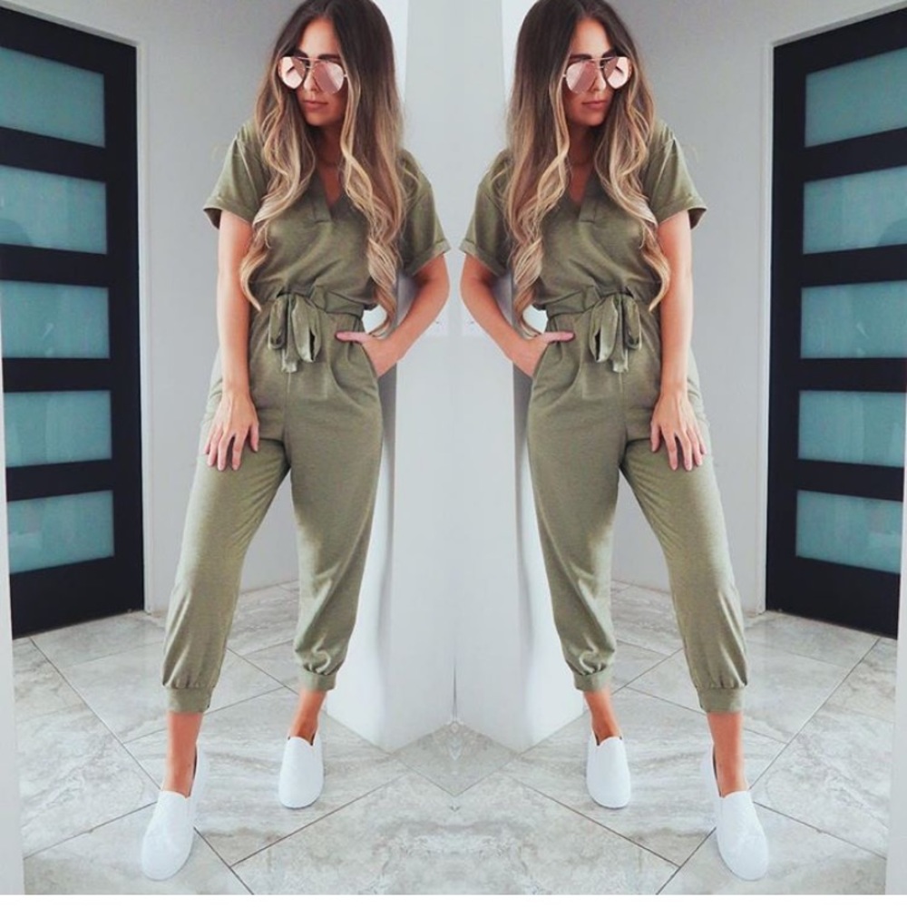 Olive jumper NWT